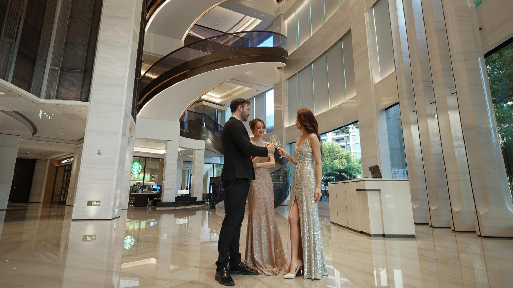 Kingdom Hotel Yiwu  Eksteriør billede